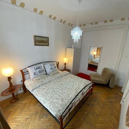 Union Square Sweethome Bucarest Esterno foto